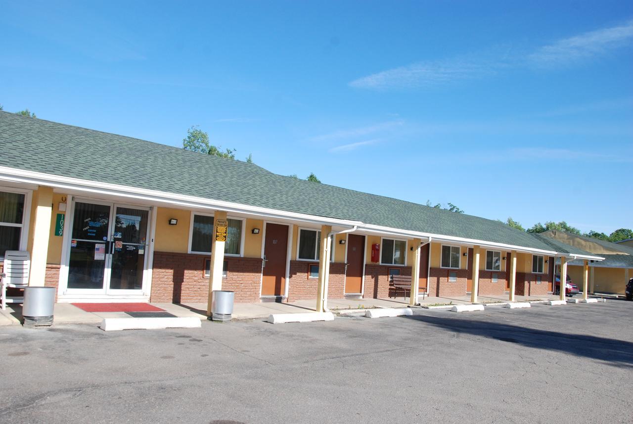 Mount Laurel Motel Hazleton Eksteriør billede